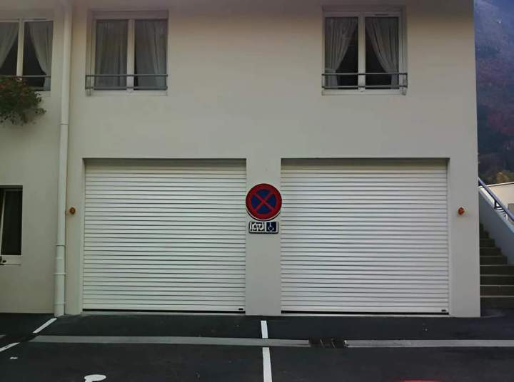 Porte garage Passy