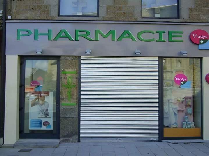 Rideaux métalliques Passy